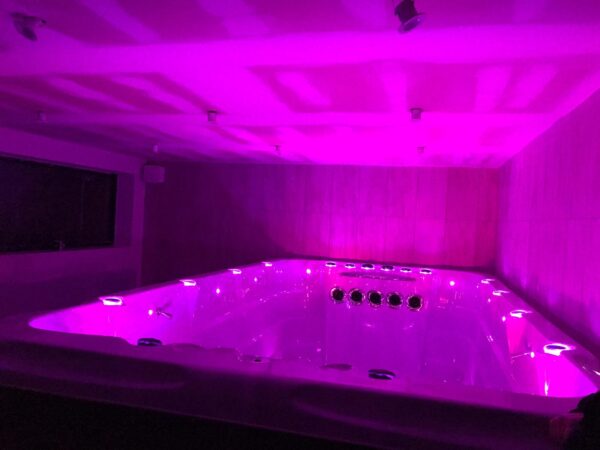 Covana Legend automated cover Fitness 1 swimspa bespoke